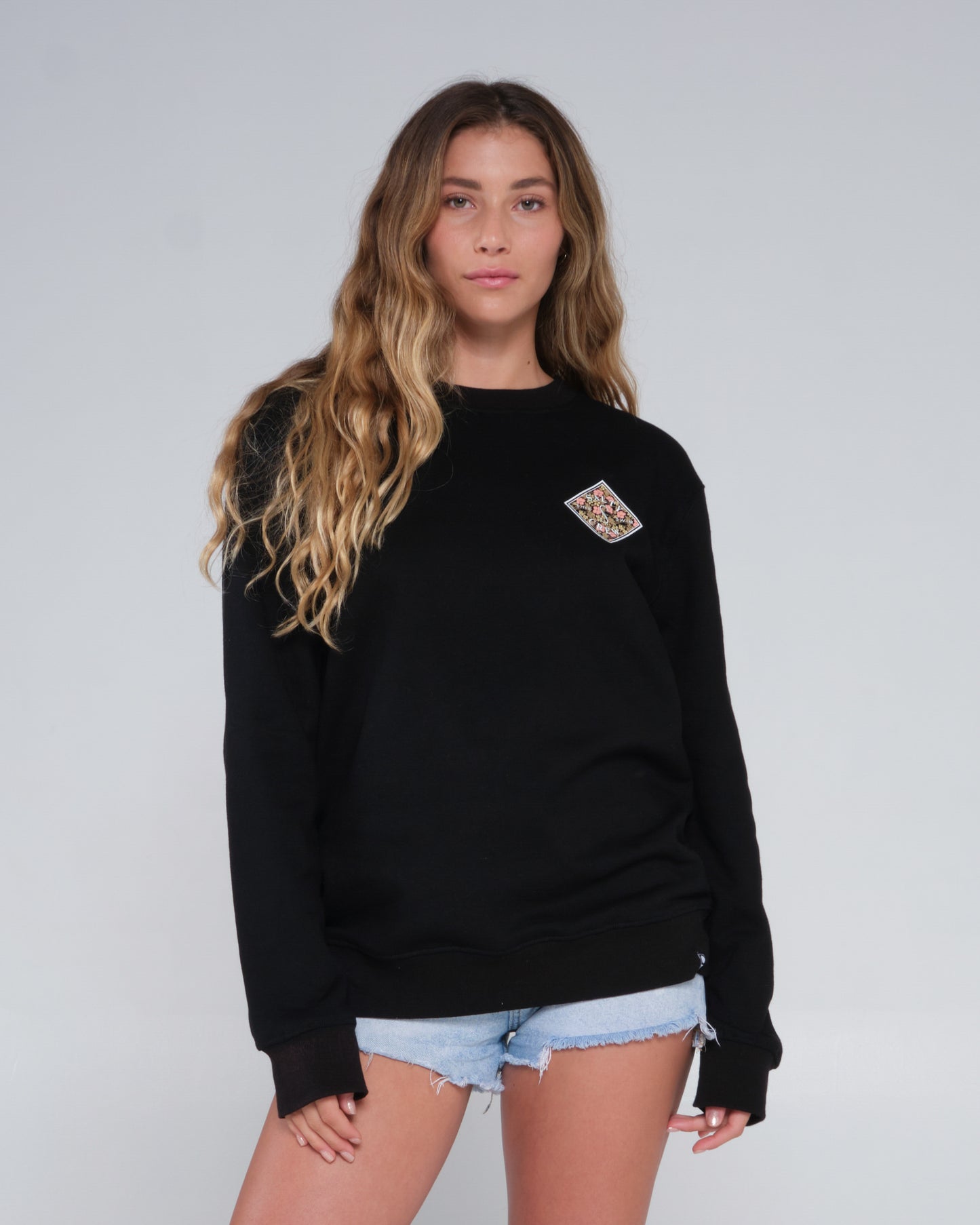 Tippet Fill Black Crew