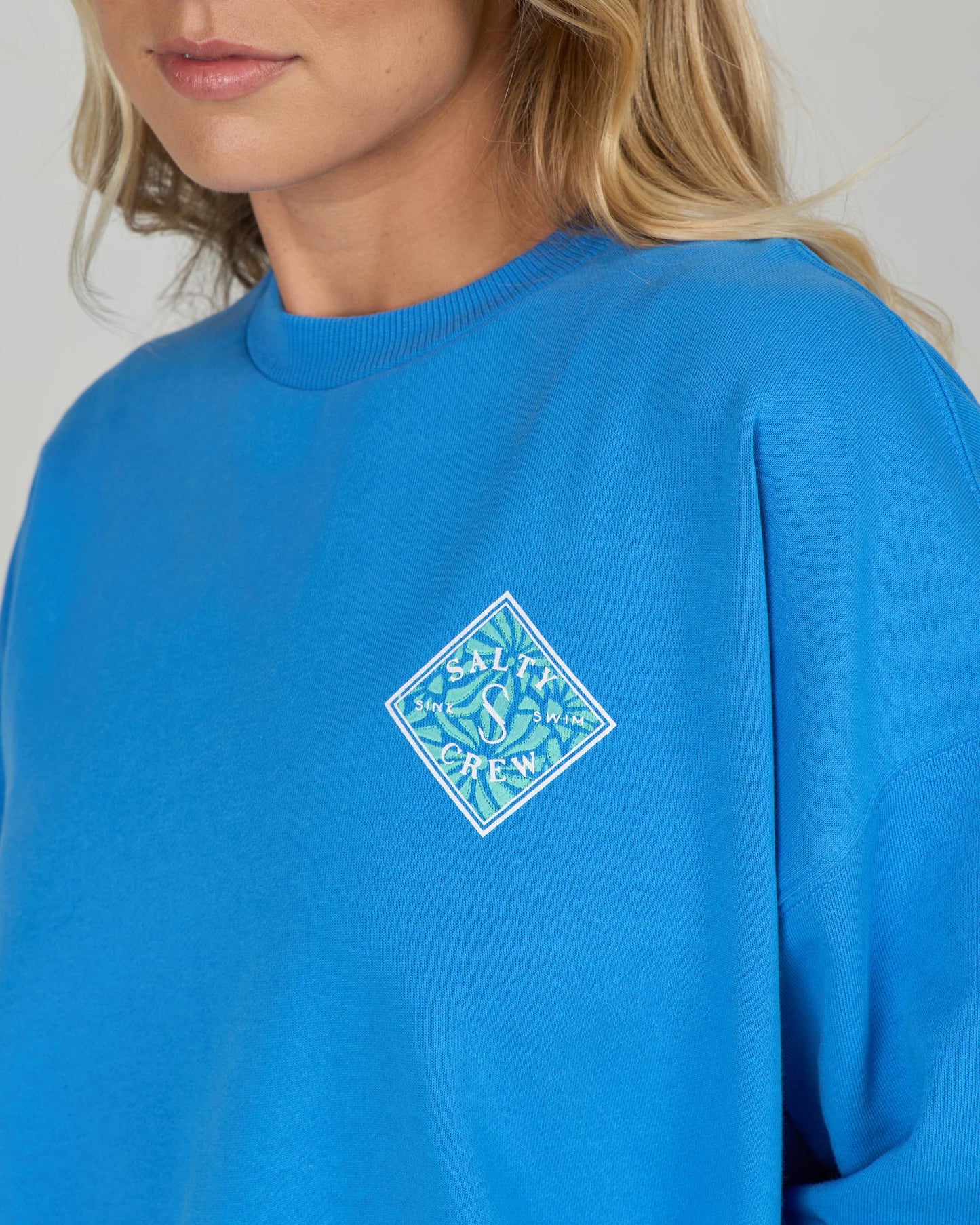 Close up front view of the Tippet Crew - Bold Blue.