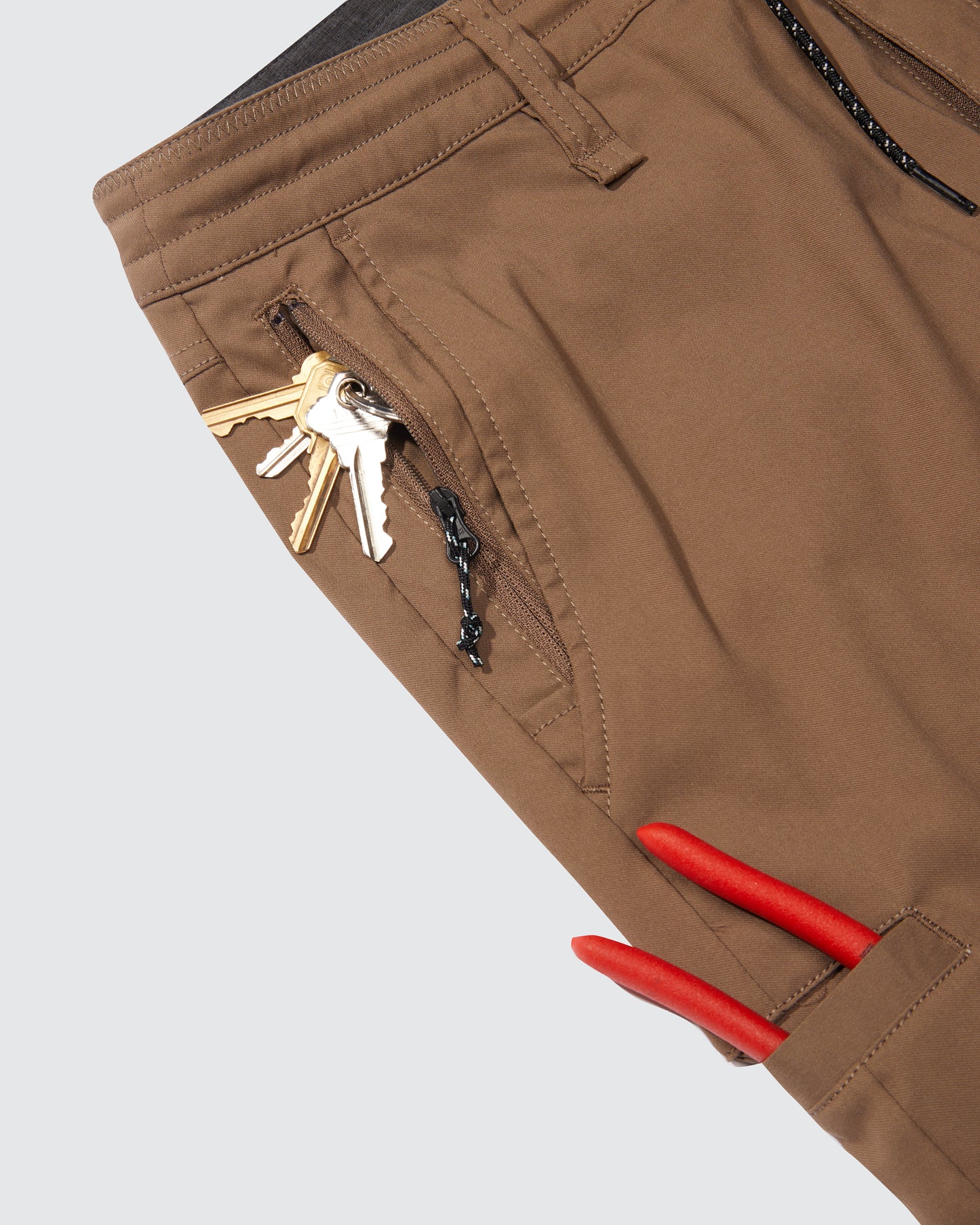 Detailing of Tech Pant