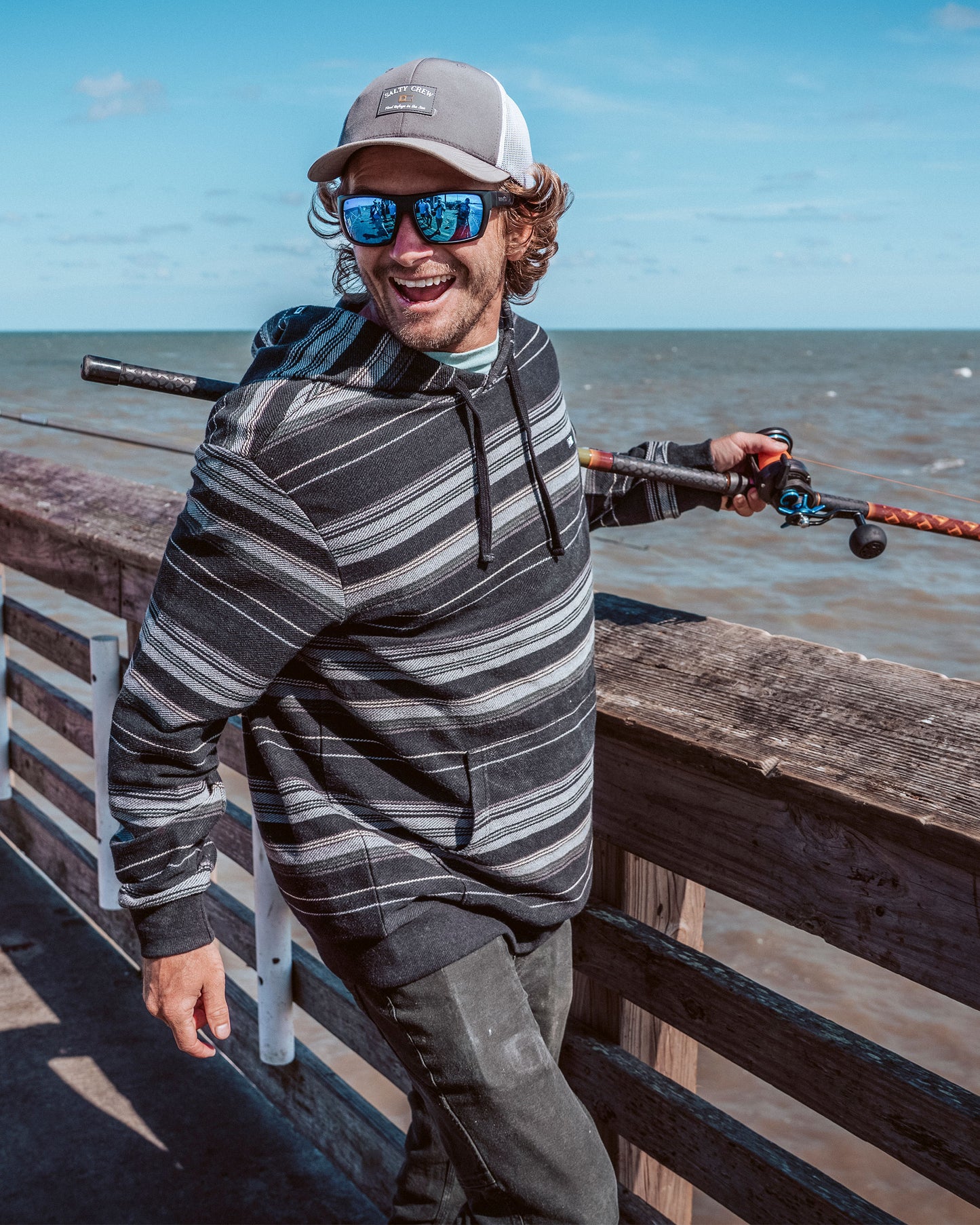 Lifestyle shot of the Crewser Fleece Hood - Black.