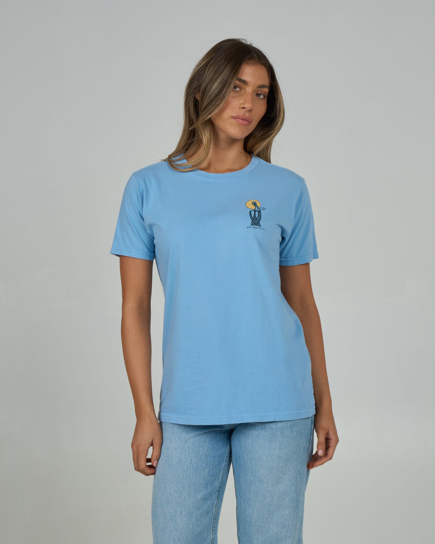 Front view of the Geo Pelican Boyfriend Tee - Marine Blue. 