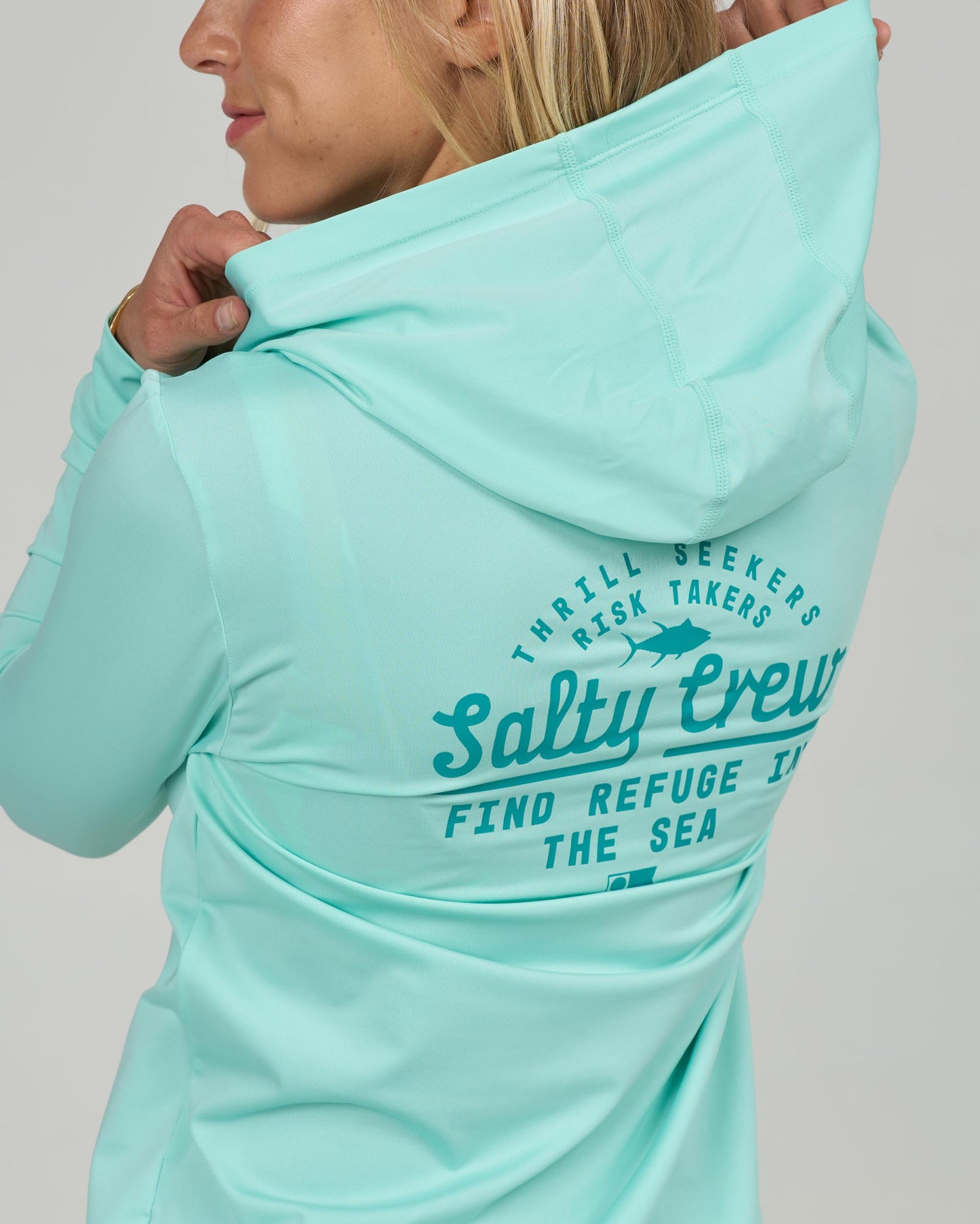 Close up back view of the Scripted Hooded Sunshirt - Mint. 