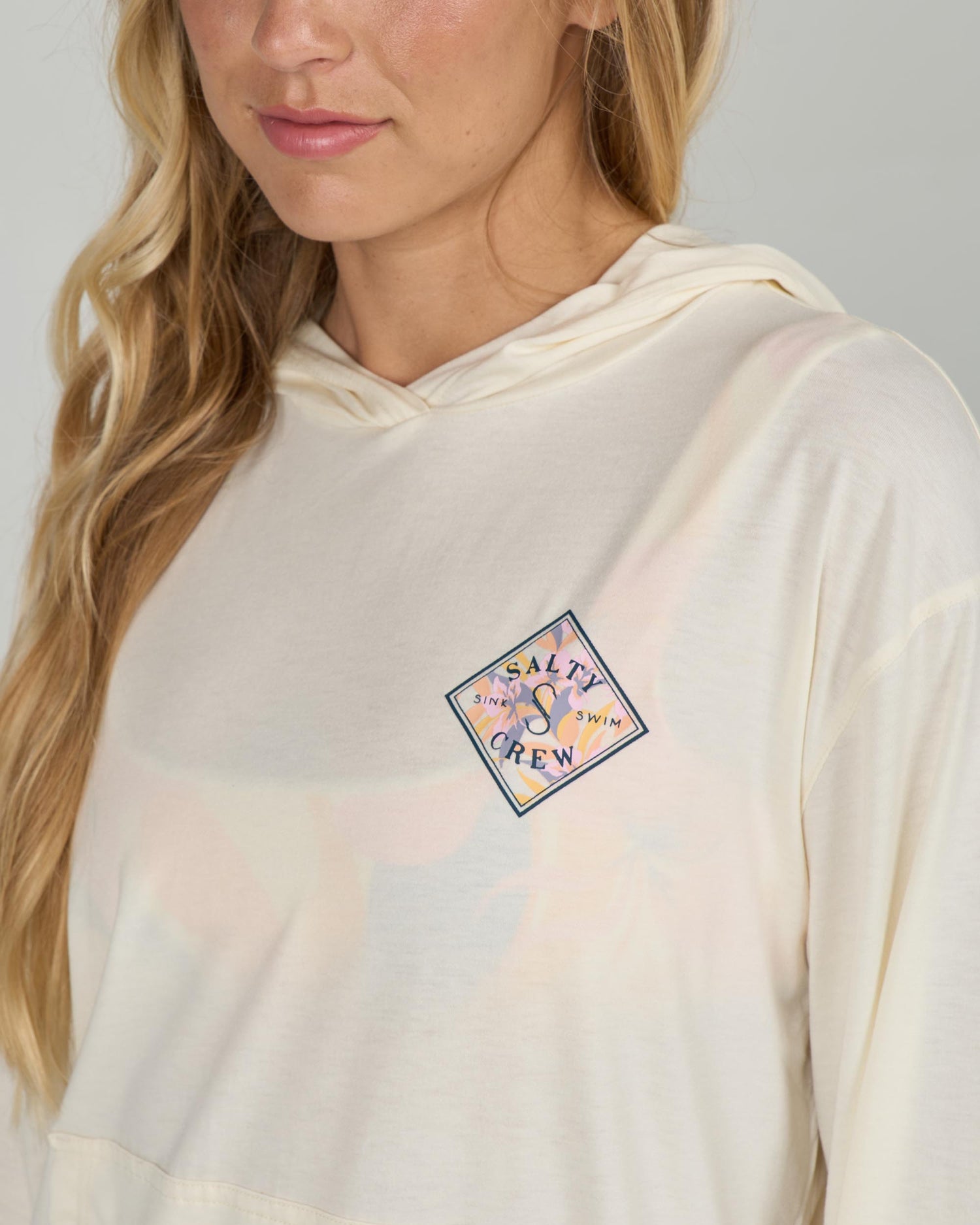 Close up front view of the Tippet Fill Tech Hoody - Off White. 