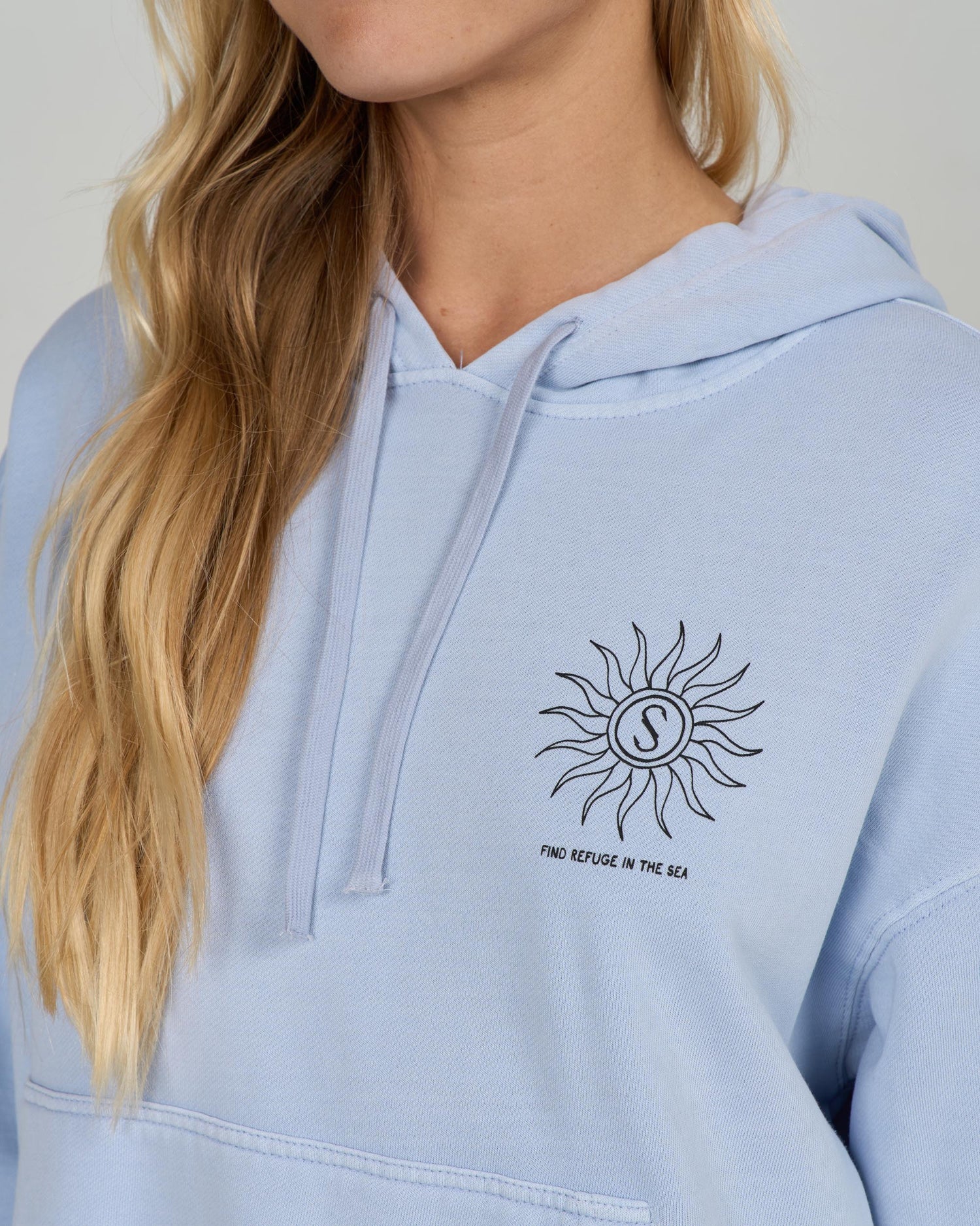 Close up front view of the Zodiac Hoody - Fog. 