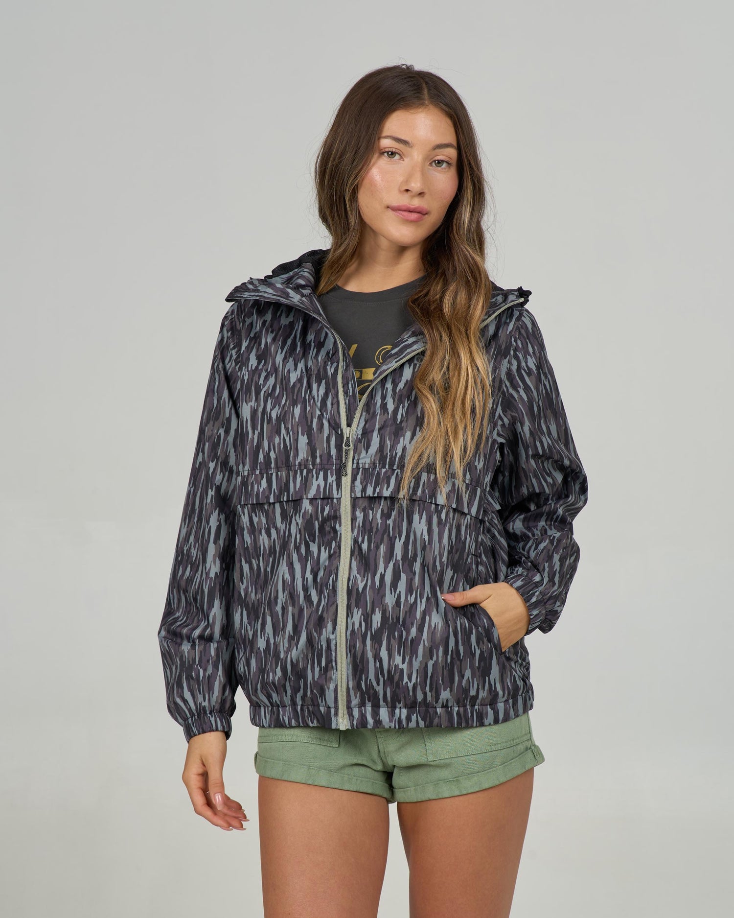 Front view of the Barrier Windbreaker - Camo. 