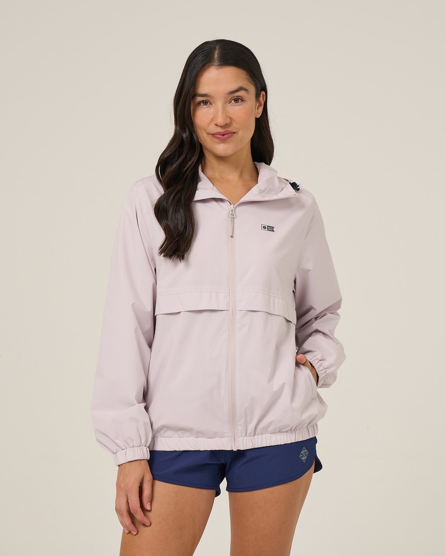 Front view of the Barrier Windbreaker - Lilac Fog. 