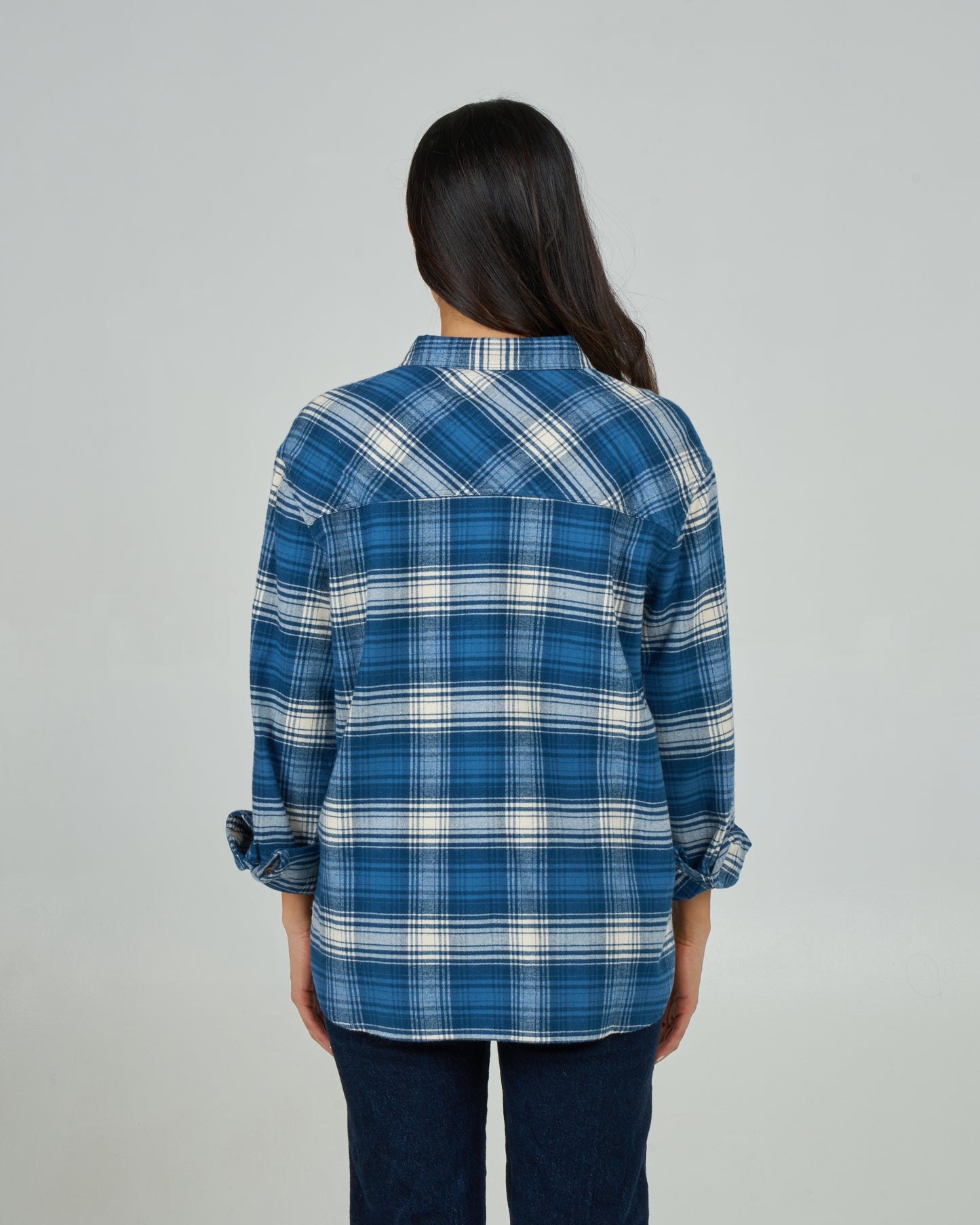 Back view of the Shore Break Flannel - Midnight Navy. 