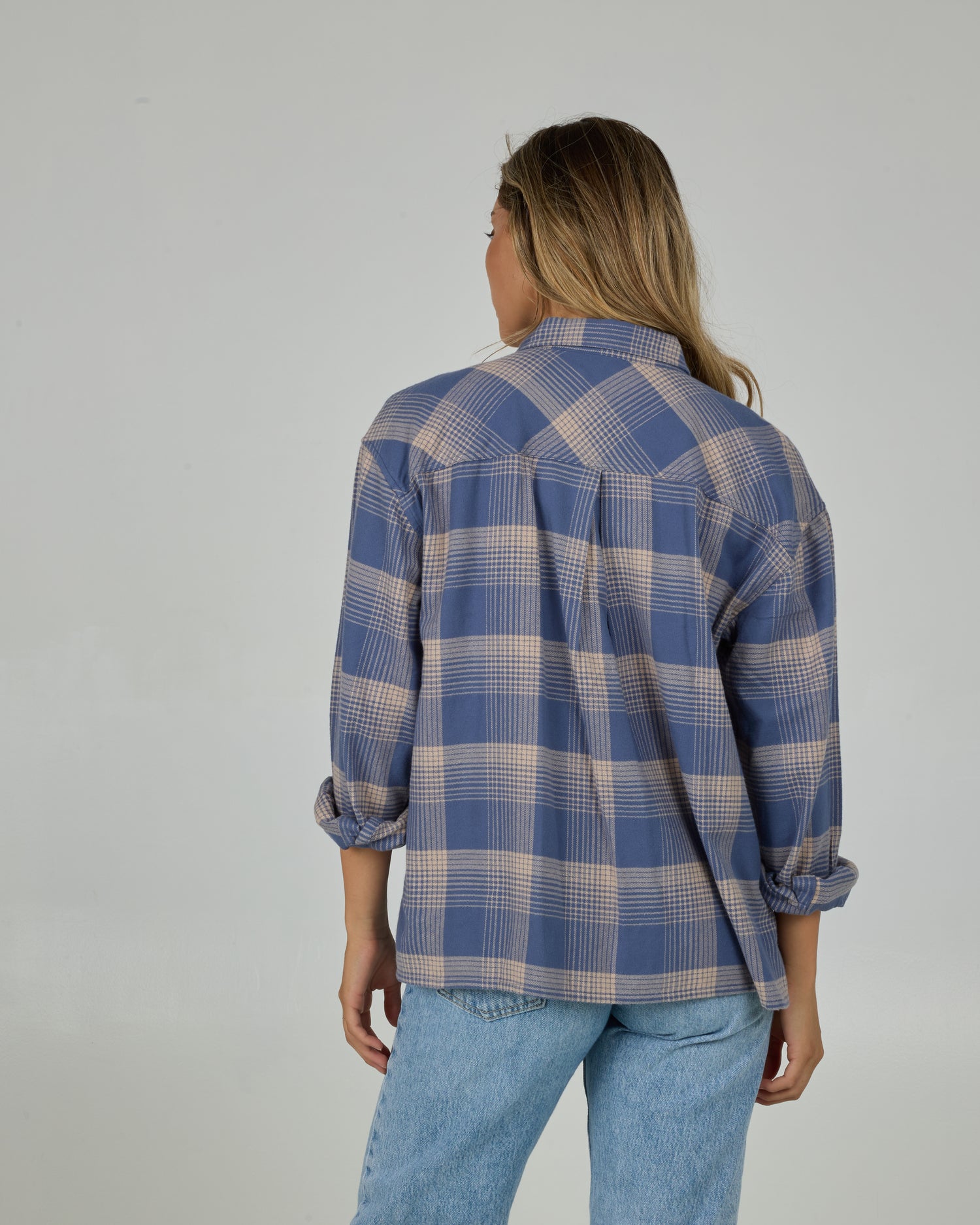 Back view of the Nomad Flannel  - Dusty Blue. 
