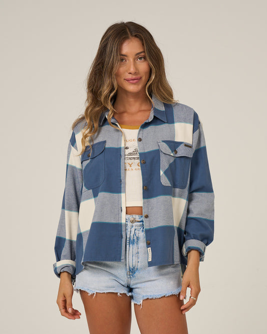Front view of the Nomad Flannel - Vintage Indigo. 