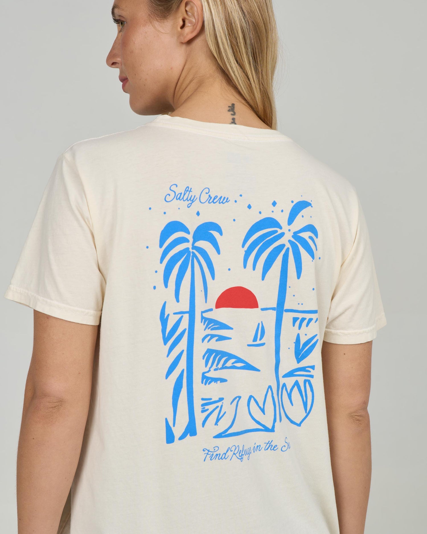 Close up back view of the Geo Palm Boyfriend Tee - Off White. 