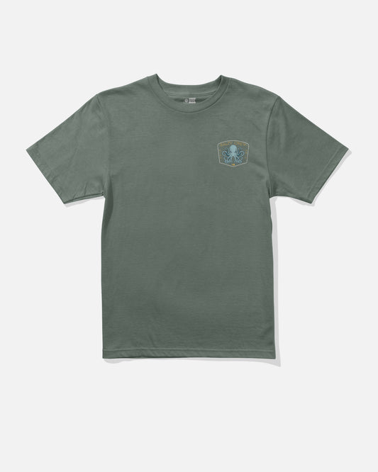 Front view of the Tako Club Boys Tee - Laurel Wreath. 