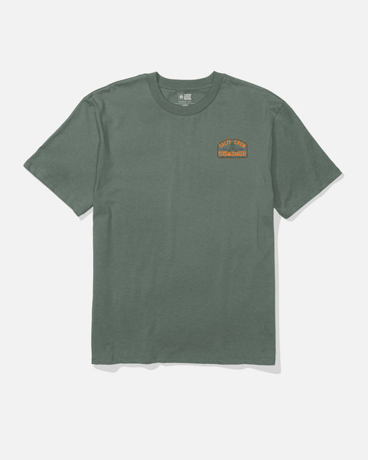 A short-sleeve, soft-spun cotton t-shirt by Salty Crew, the Gear Shop Original Tee in Laurel Wreath features a small orange and yellow “Daily Gear, The Great Outdoors” screenprinted graphic on the left chest. The shirt is displayed on a plain white background.
