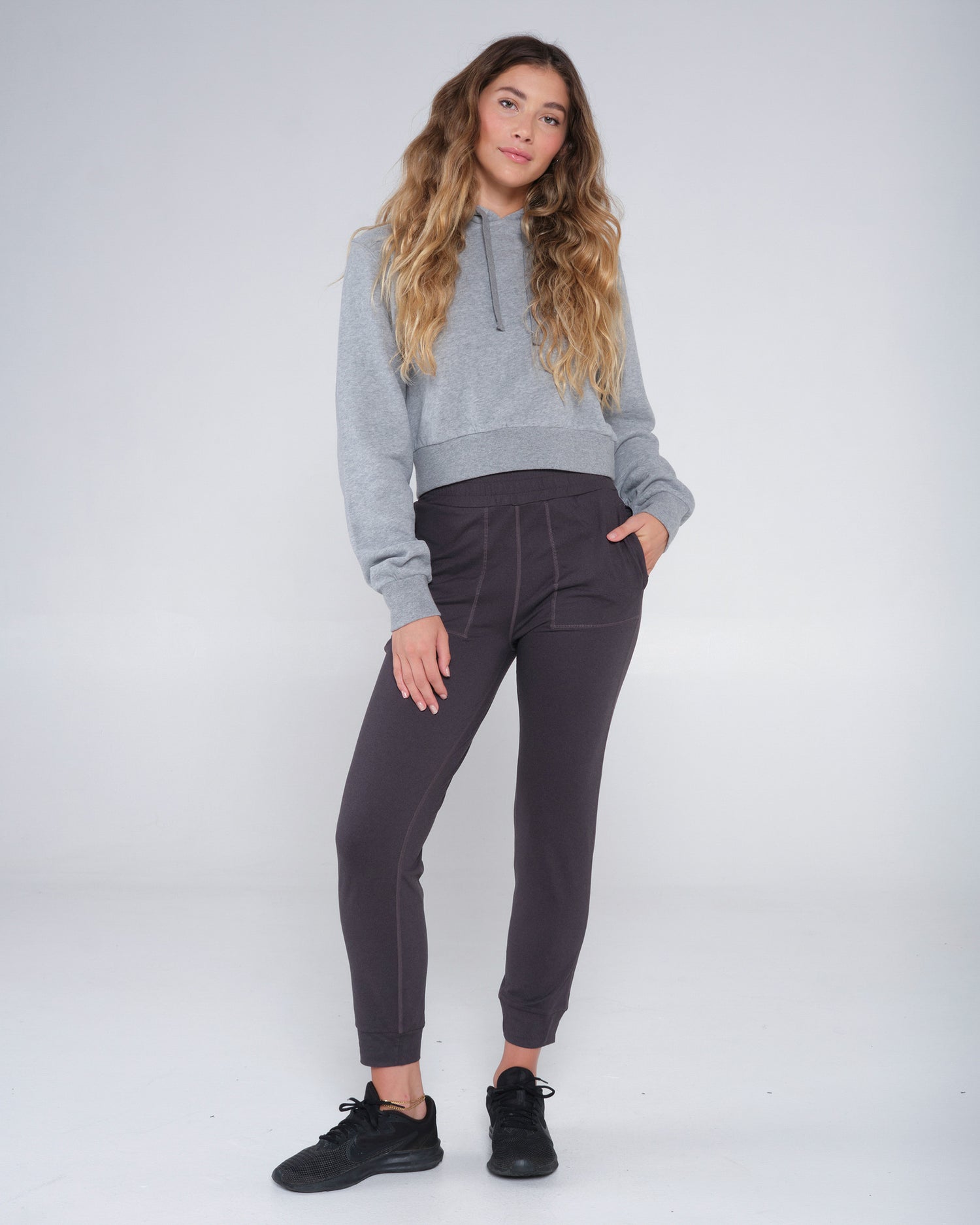 13 Best Joggers For Women 2024 - Forbes Vetted