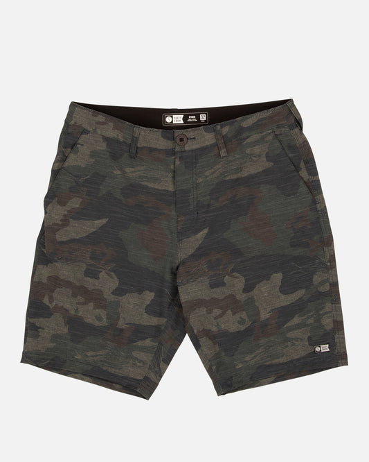 Front view of the Drifter 2 Boys Hybrid Short - Camo. 