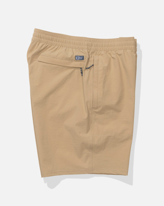 Alternate profile view of the Crew Boatshort Ewaist - Khaki. 