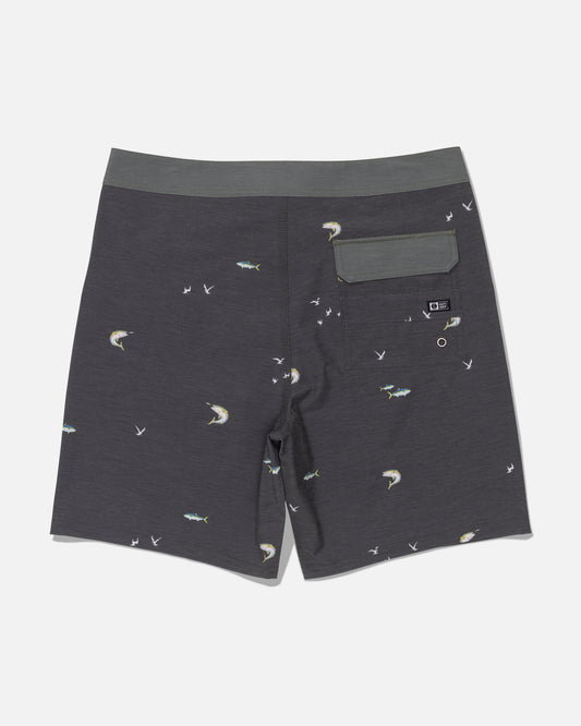 The Salty Crew Crew 19″ Boardshort in Dark Grey is crafted from recycled polyester and features a fish and bird print, a green waistband, and a single flap back pocket. Designed with straight leg styling and 4-way stretch, these boardshorts provide comfort and ease of movement.