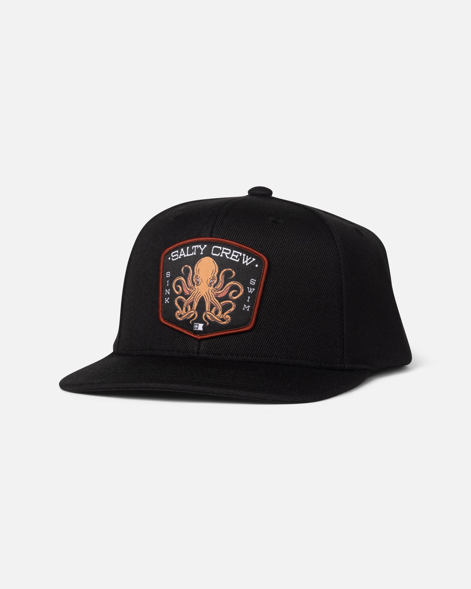 Front view of the Tako Club Snapback - Black.