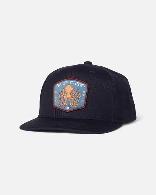 Front view of the Tako Club Snapback - Navy. 