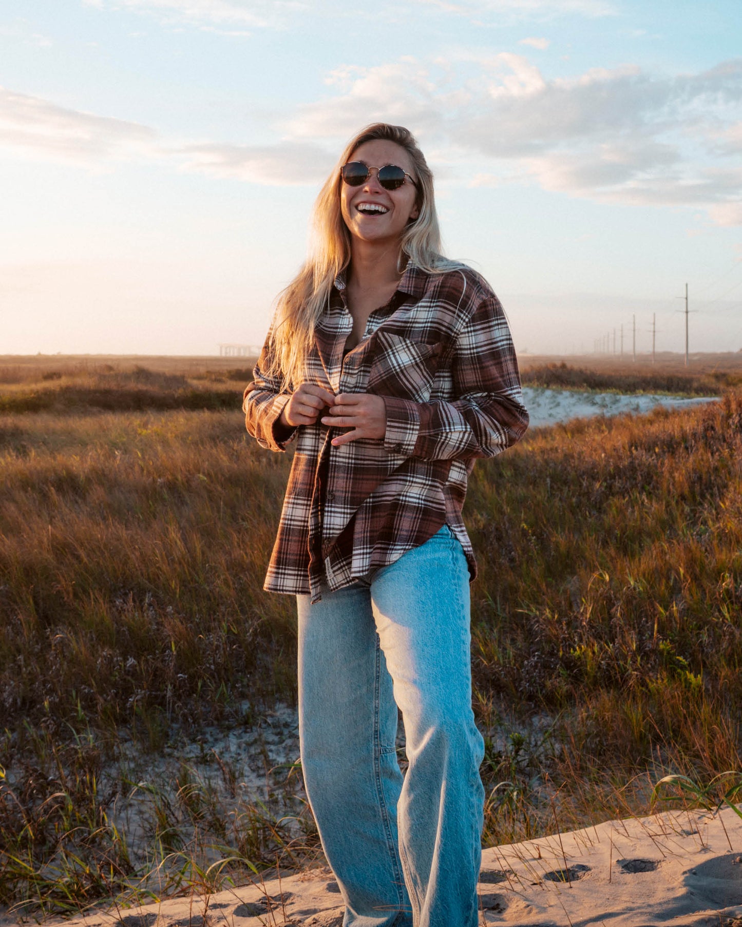Lifestyle shot of the Shore Break Flannel - Rustic Red. 