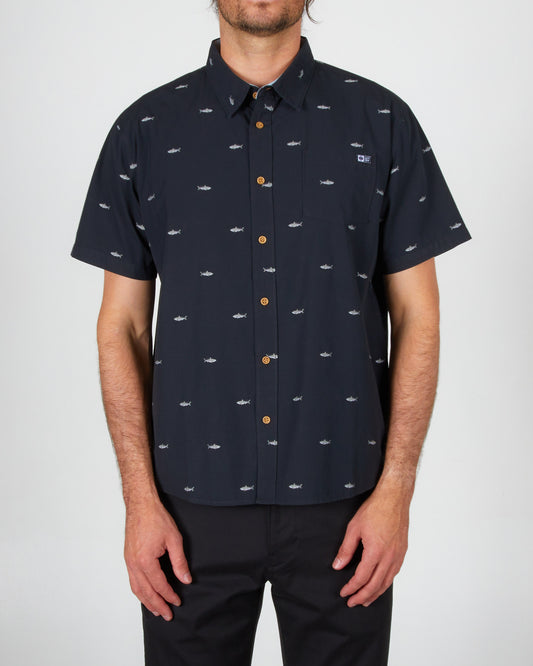 On body front view of the Bruce Black S/S Woven