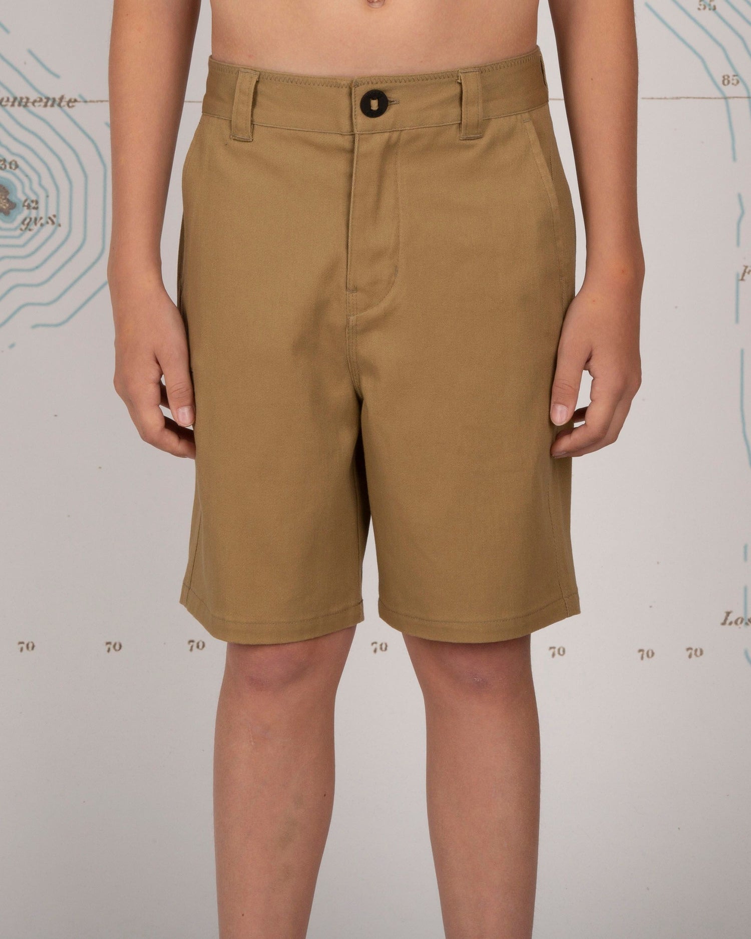 On body front of the Deckhand Boys Chino Short - Workwear Brown. 